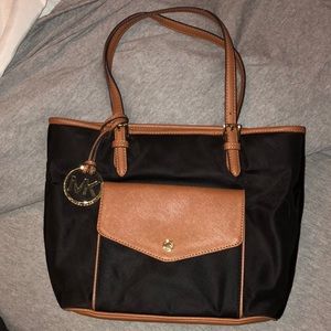 Michael Kors Purse 👜SALE